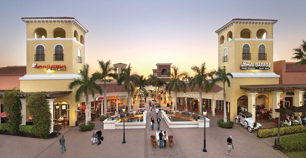 Bonita Springs - Shopping Center